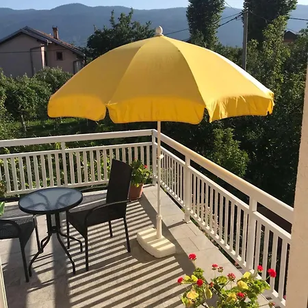 Apartman Camo *